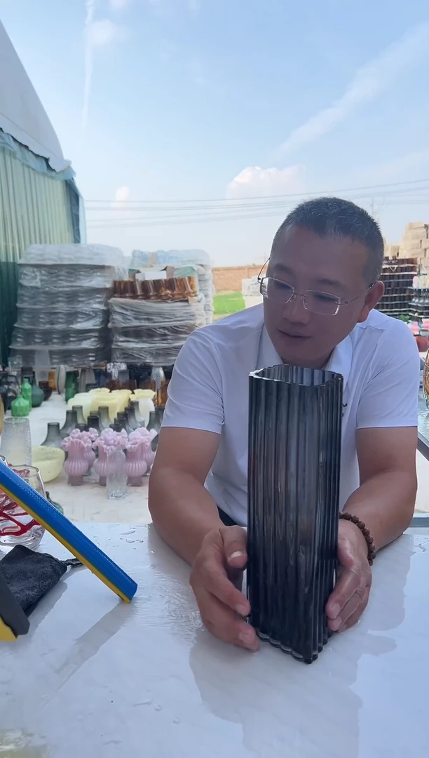 水养鲜花ins风客厅
