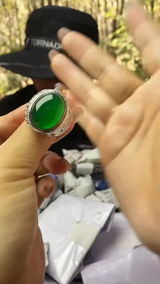 满色吊坠 所见即所得！！！