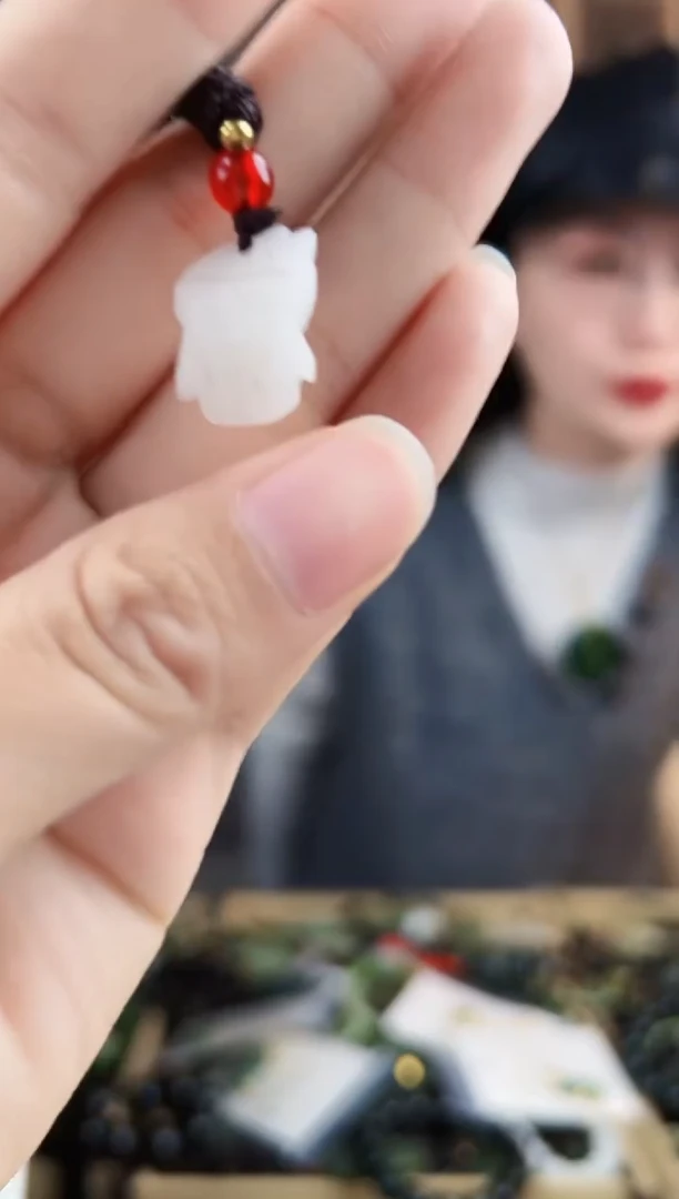 颈饰未镶嵌和田玉拍一发一，多样性发货