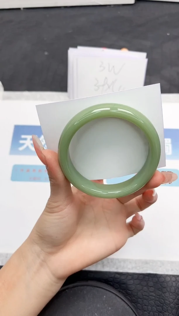 【闪购商品】石英质玉手镯未镶嵌A267-58.7