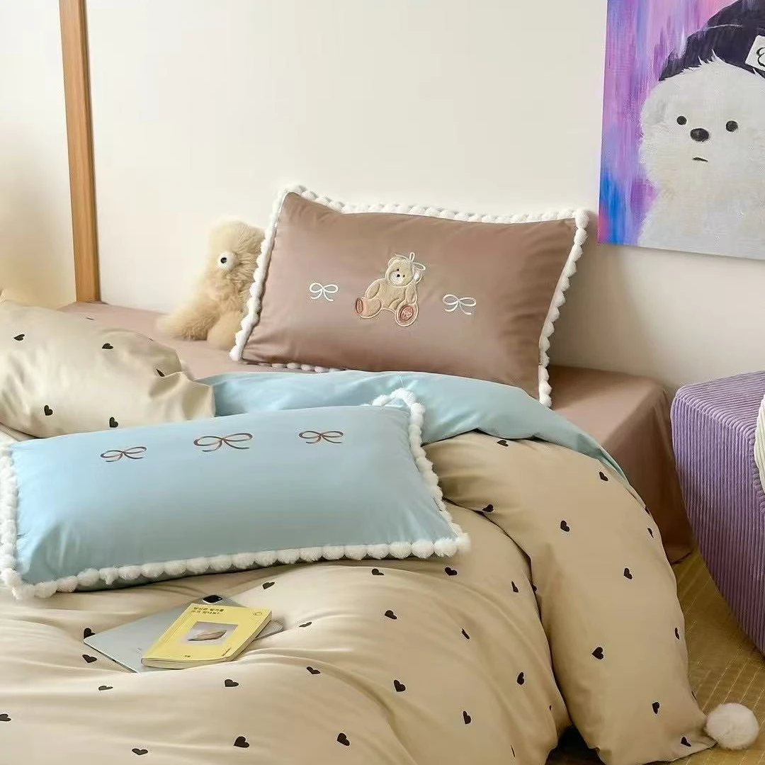 蝴蝶小巴长绒棉儿童四件套