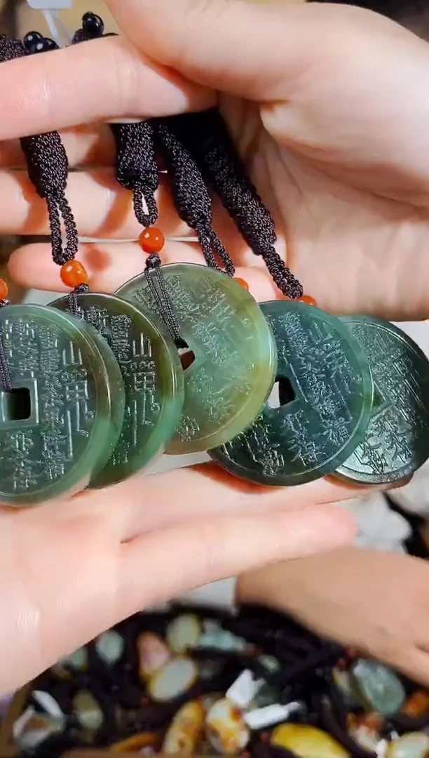 【闪购商品】和田玉颈饰未镶嵌1多样性发货拍一单发一个