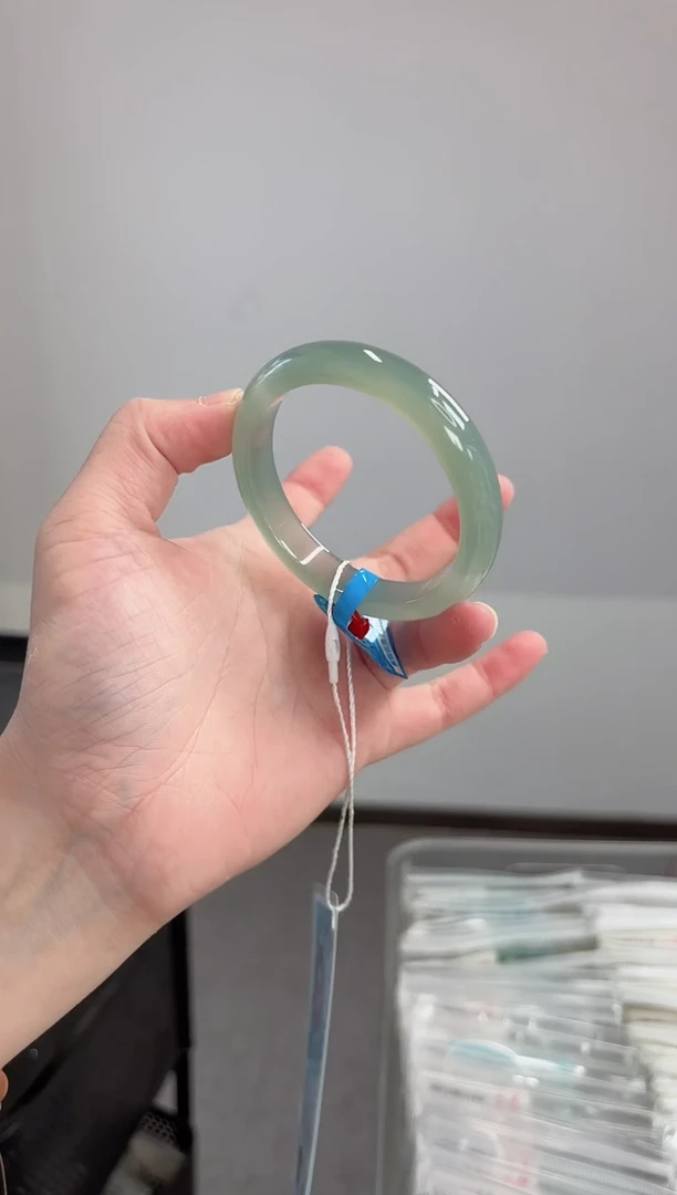 手镯玛瑙/玉髓未镶嵌54圈