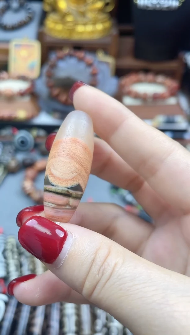 未镶嵌珠珠玛瑙/玉髓金蟾粉肉药师