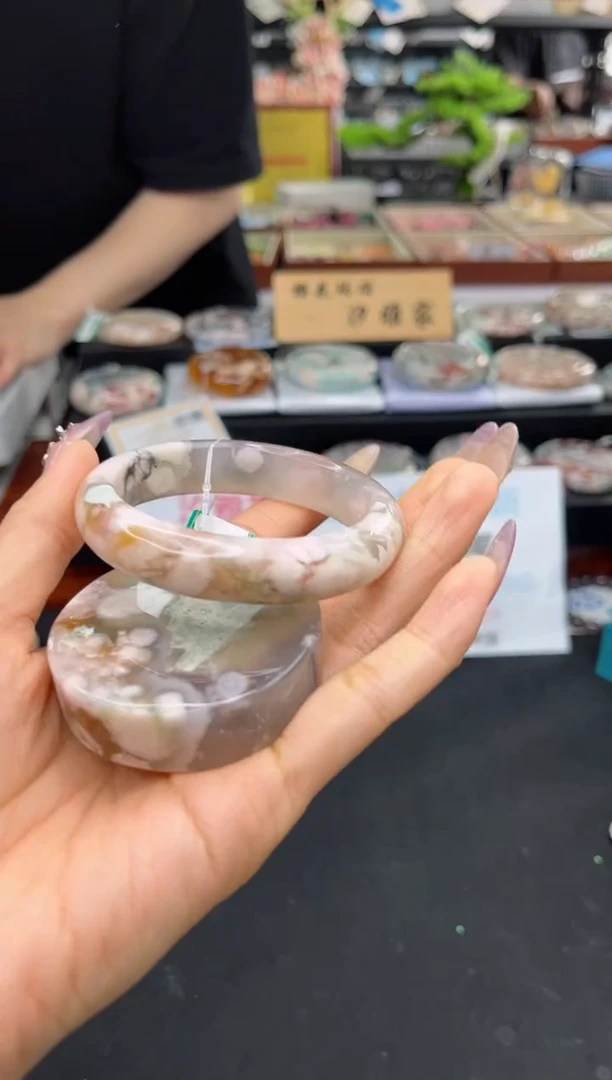 石英质玉手镯未镶嵌56圈口（赠品镯心）3498415