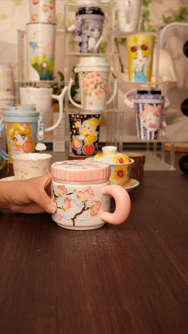 陶景德镇手绘的杯子