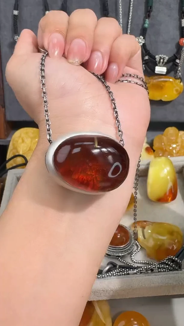 裸石琥珀未镶嵌赵*琥珀