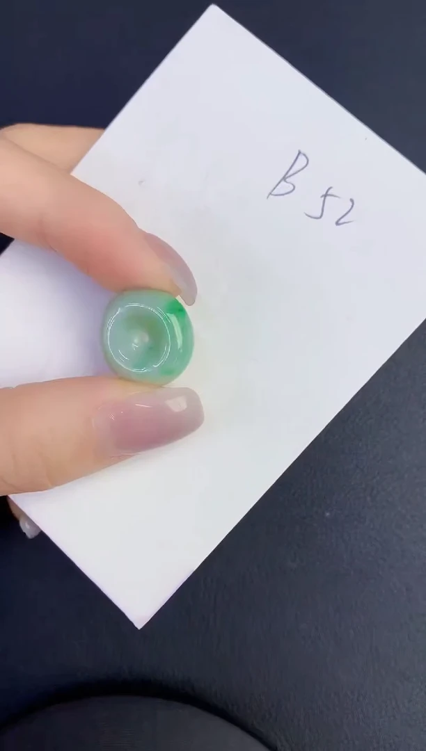 颈饰未镶嵌翡翠缅甸天然翡翠A货