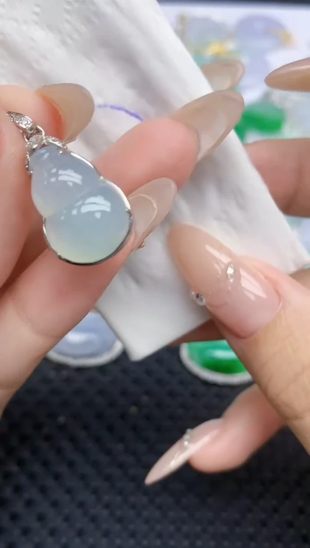 颈饰银S925镶嵌翡翠286   天然翡翠A货  百元以上9米证书费自理