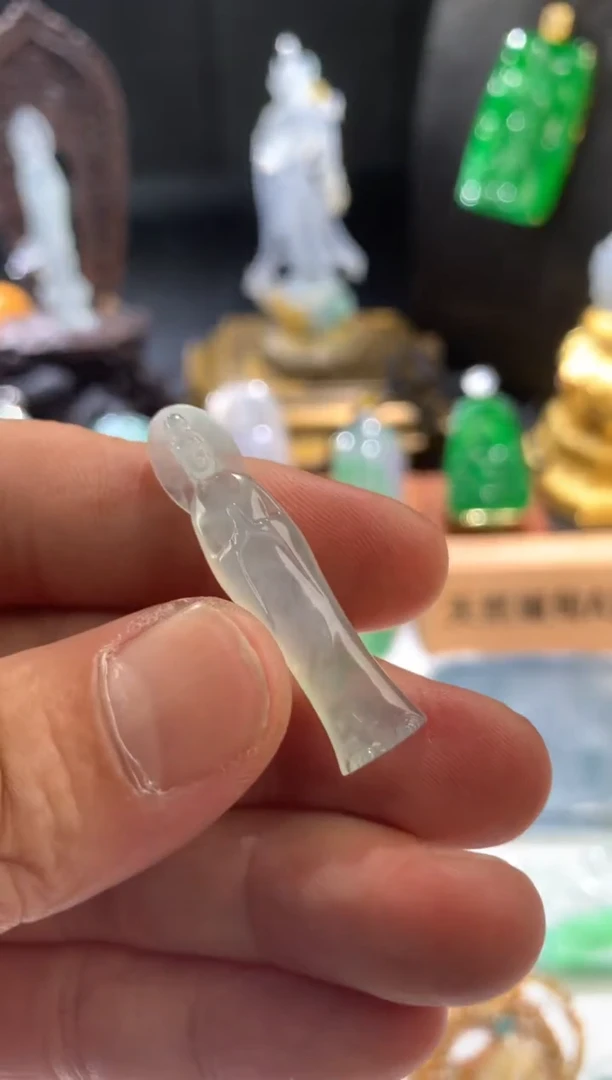吊坠(不含链)未镶嵌翡翠天然翡翠吊坠