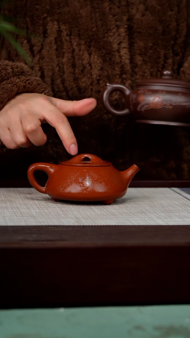 【闪购商品】宜兴原矿紫砂壶茶壶180C