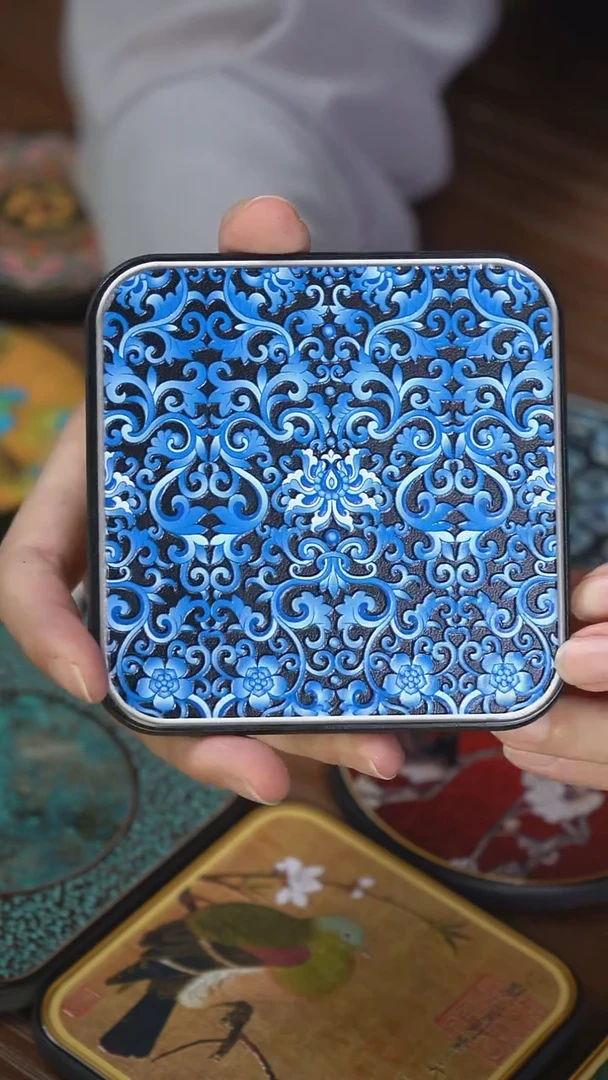 壹藏贰宝蓝宝相杯垫一片