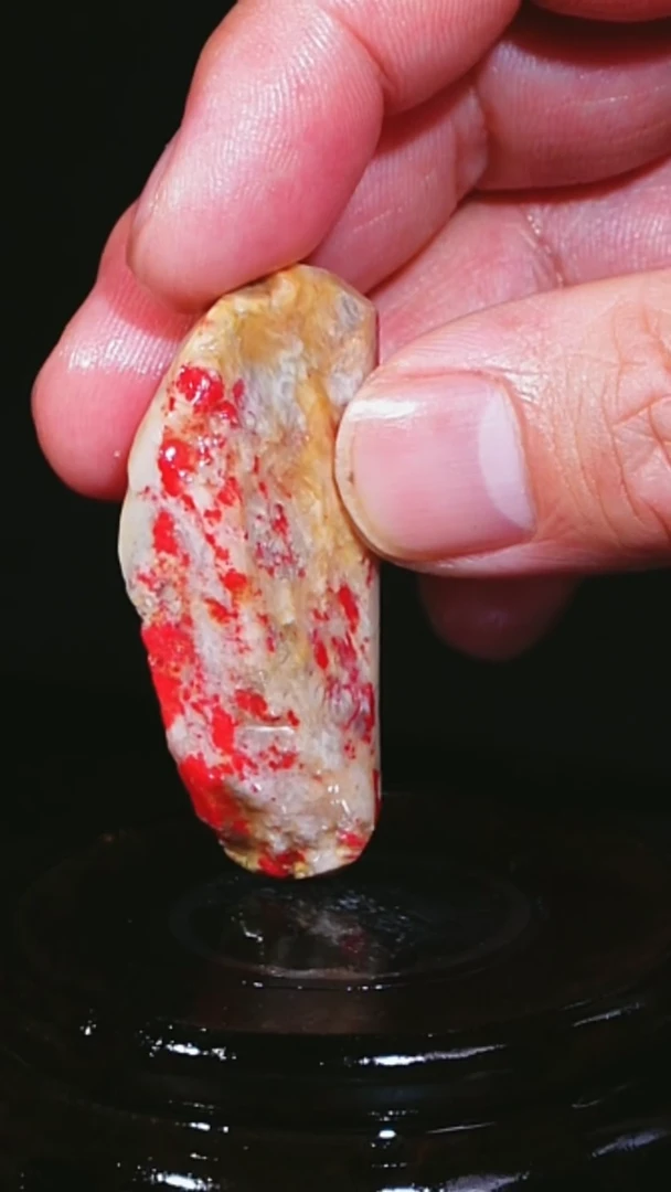 昌化石昌化鸡血石