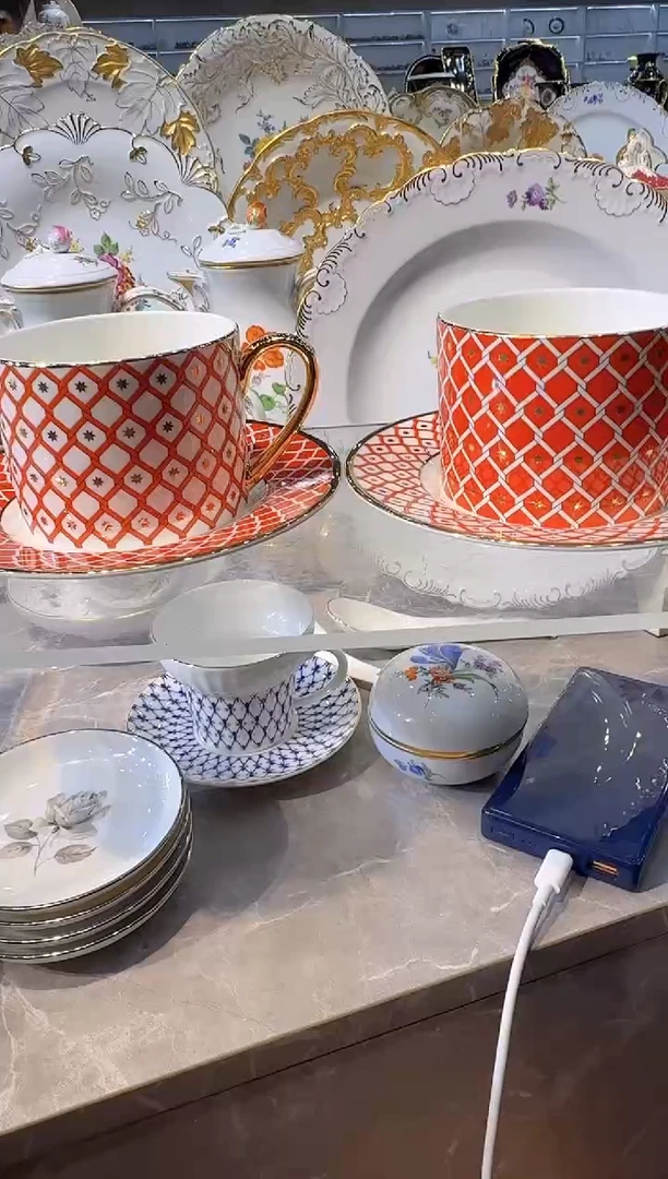 骨瓷娜娜中古瓷器如图所示96