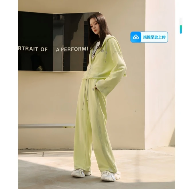 【ANY SPOOR】初春网红女士时尚运动休闲短款外套84C131