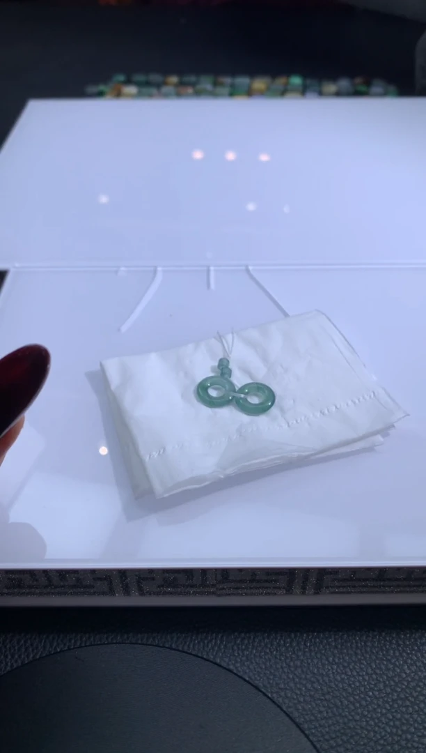 【闪购商品】定制翡翠未镶嵌翡翠