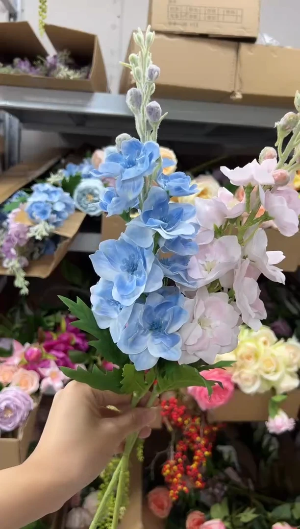 1枝蓝色1枝粉色手感保湿飞燕