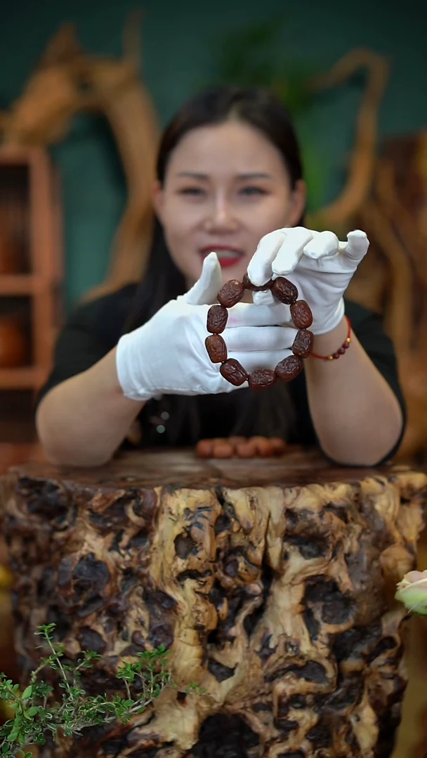 枣木呆***蛋雷击枣木手串