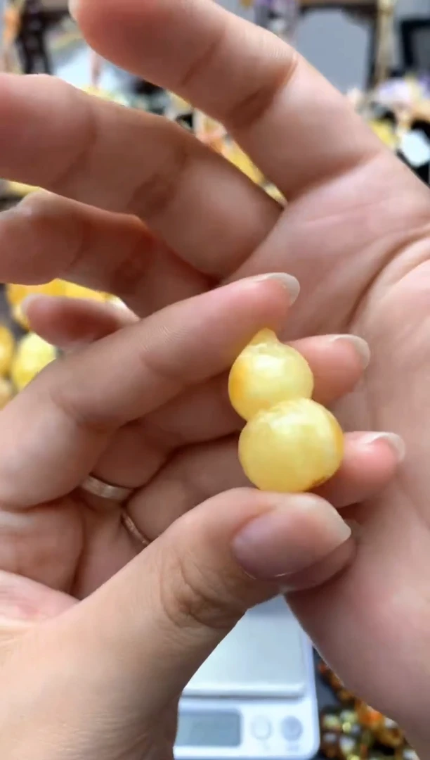 未镶嵌琥珀珠宝奇石084琥珀蜜蜡花粉有纹小坑介意勿拍
