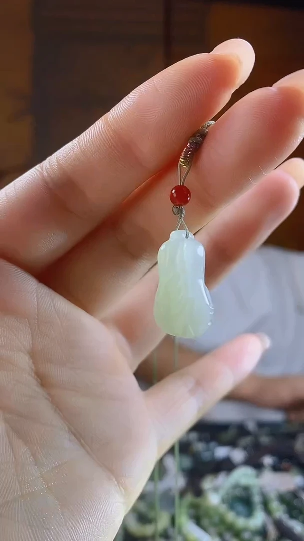 和田玉未镶嵌颈饰多样性发货，拍一发一