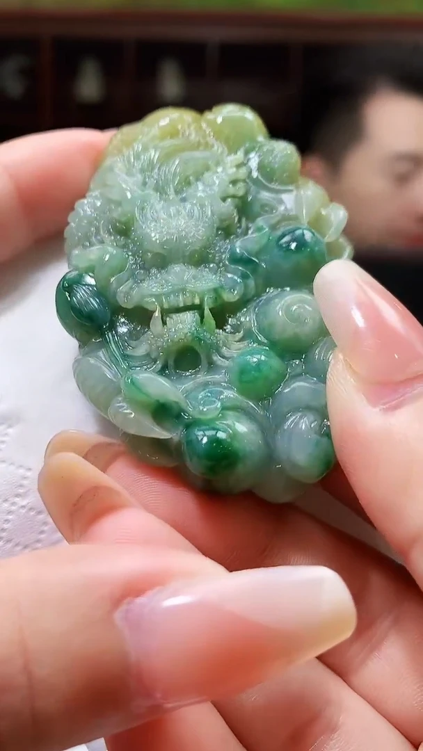 【闪购商品】定制翡翠未镶嵌1049xx-毛货挂件39