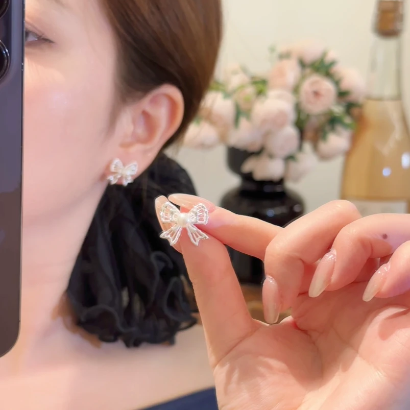 铜合金仿珍珠耳饰 早秋新款蝴蝶结珍珠耳环女韩系轻奢耳针耳饰