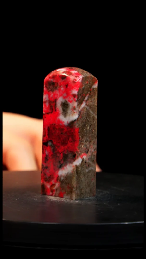 鸡血石刘关张鸡血石