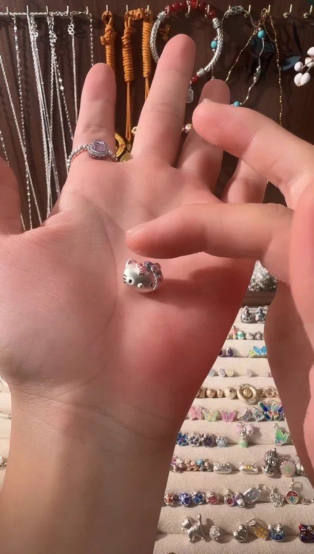 无足银缘**空珐琅彩蝴蝶结hello kitty穿孔