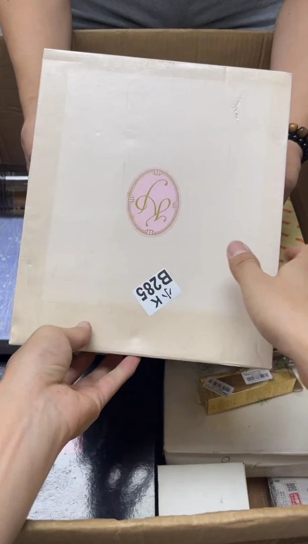 瓷片伊*.285伊菲. 伊菲.