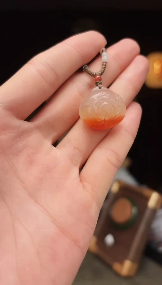 南红玛瑙未镶嵌把件dm/祥云清莲吊坠