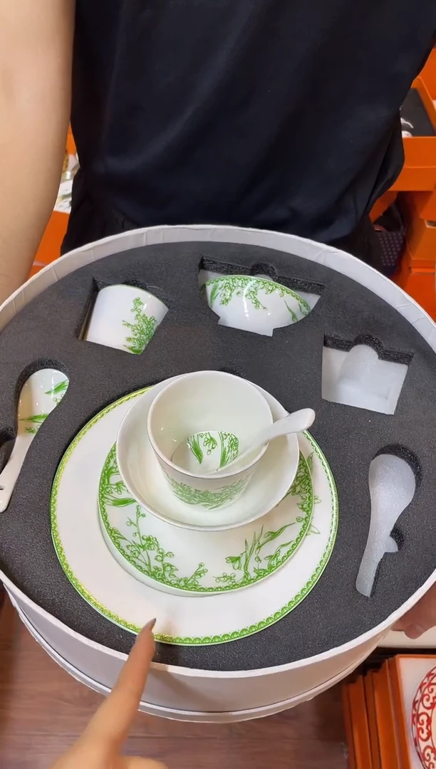 杯鸿辉家品牌瓷器，京东包邮！