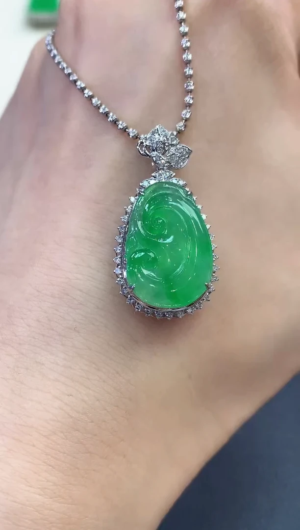 【闪购商品】翡翠吊坠(不含链)18K金镶嵌C46    