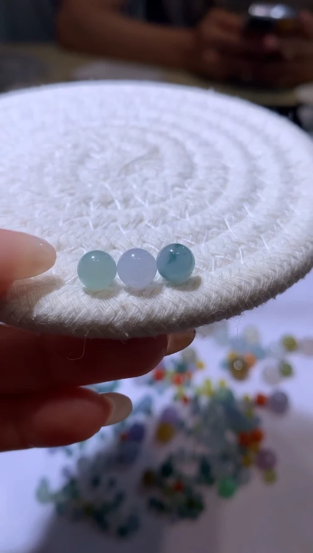 定制翡翠未镶嵌7*三颗珠子110+11