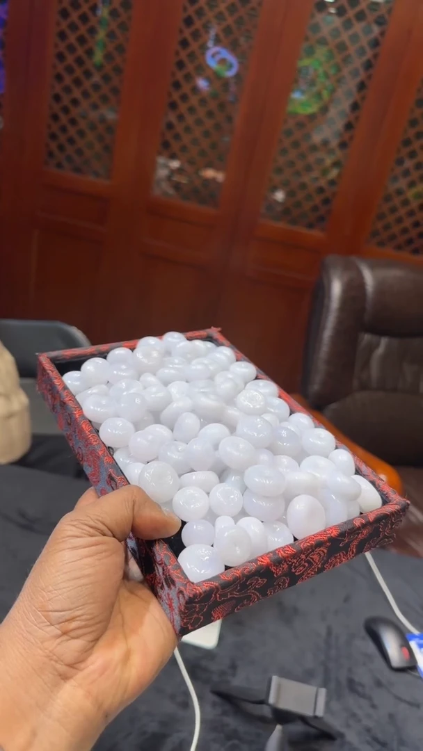 【闪购商品】翡翠手镯未镶嵌小胖墩平安扣随机发一