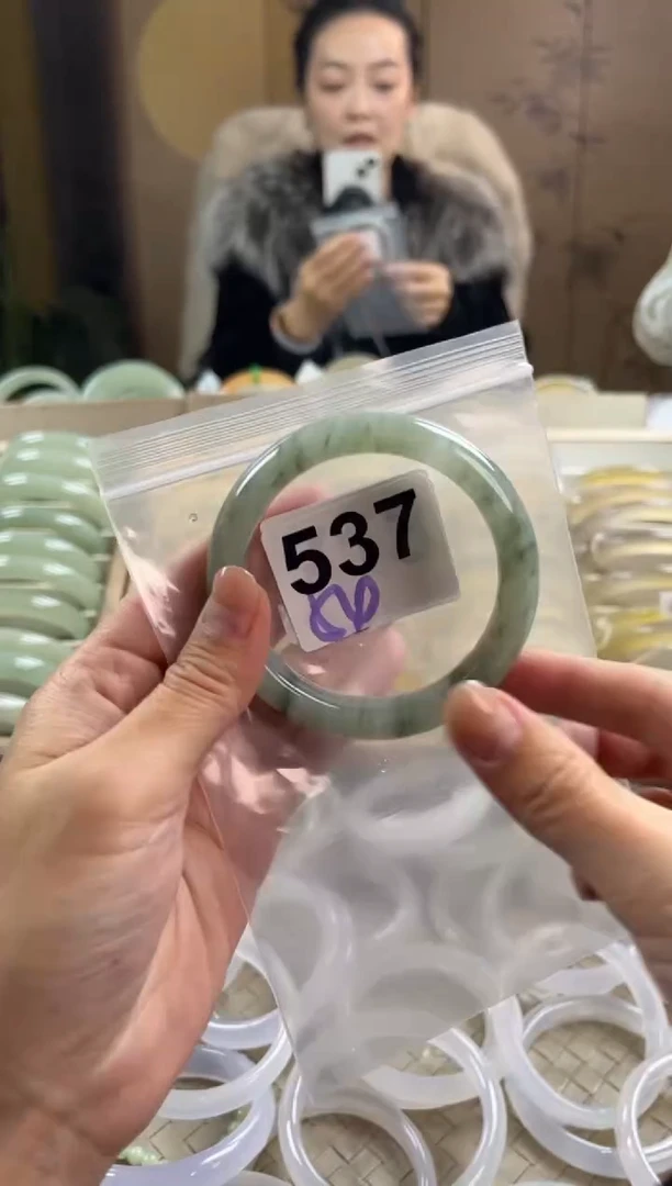 手镯玛瑙/玉髓未镶嵌537天山翠默认微抠