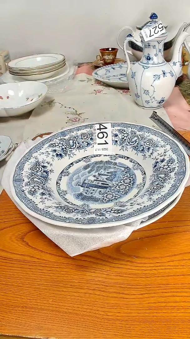 瓷片军****行小淼海外陶瓷工艺品