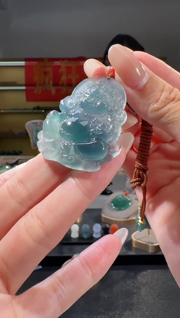 翡翠未镶嵌吊坠(不含链)黄财神纯天然A货翡翠（多样性发其一）