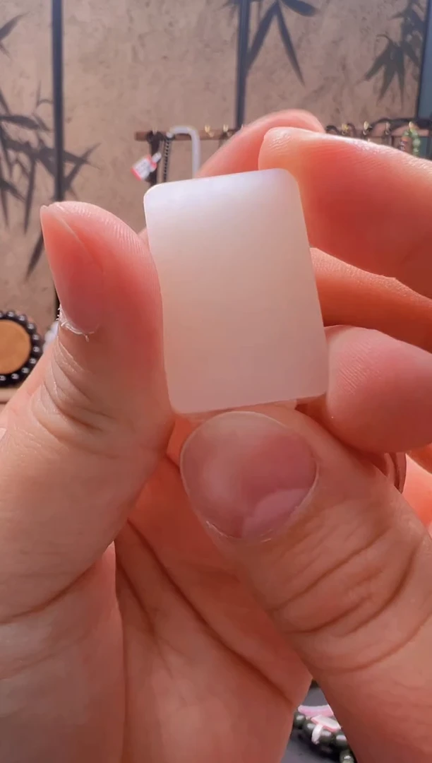 吊坠(不含链)未镶嵌和田玉JKZ10080