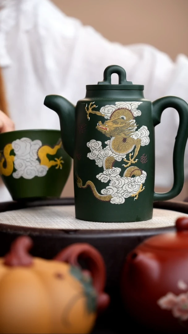 茶壶紫砂李*?民国绿集思泥绘龙+杯