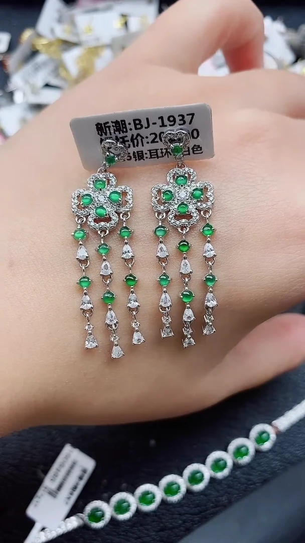 银S925镶嵌戒指翡翠1