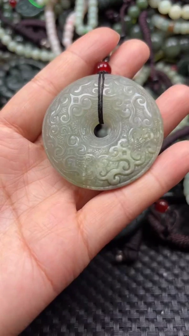 【闪购商品】和田玉颈饰未镶嵌.