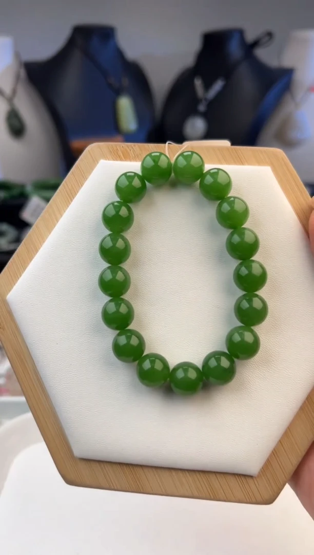 手串未镶嵌和田玉28800