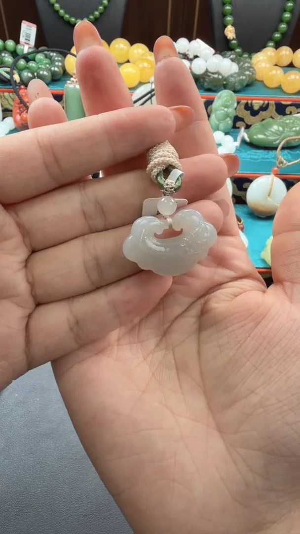 和田玉未镶嵌颈饰吊坠b064