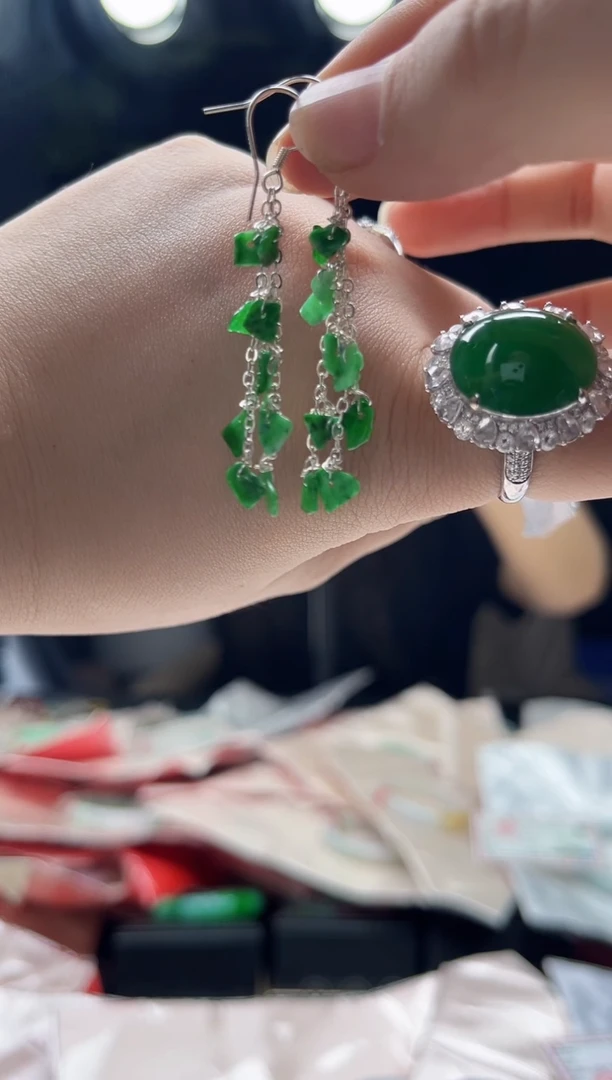 未镶嵌翡翠耳饰0198670472