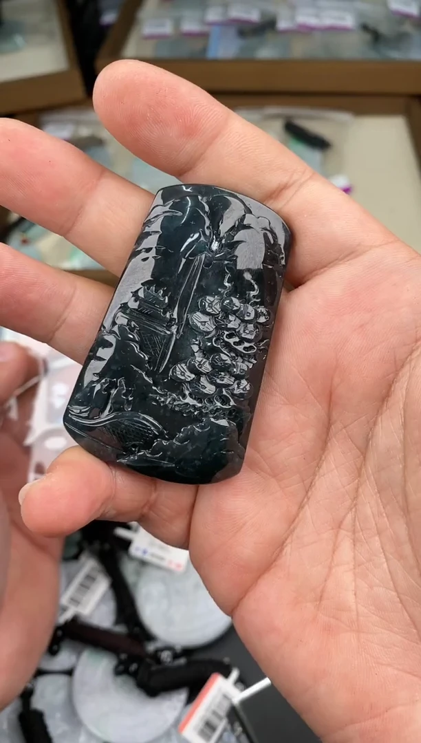 【闪购商品】翡翠颈饰未镶嵌  天然翡翠，一物一图