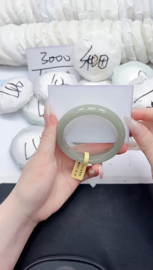 石英质玉手镯未镶嵌63-55