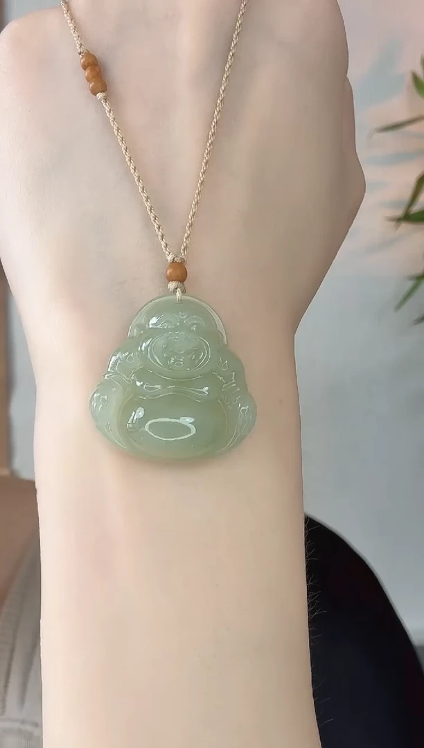 和田玉未镶嵌颈饰和田玉未镶嵌颈饰佛公30mm