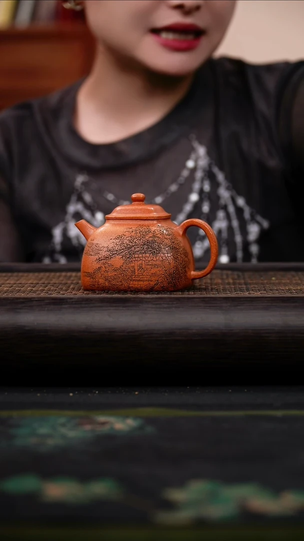 茶壶紫砂l****3微瑕 封釉 冷金黄 小坦然