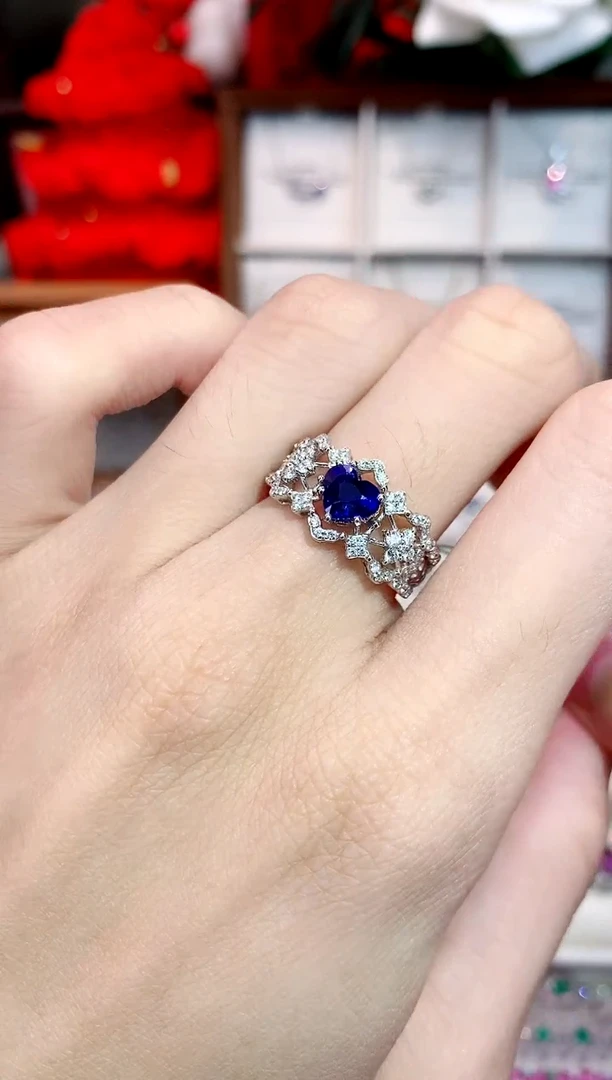 戒指蓝宝石18K金镶嵌1.12ct/天然宝石/七天无理由