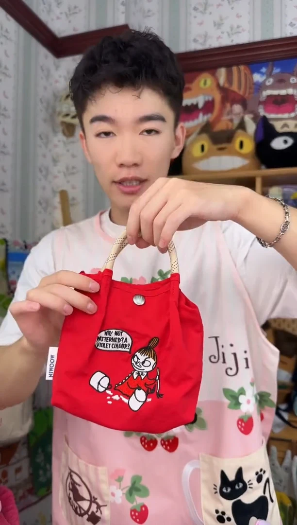 棉姆明刺绣小手机包